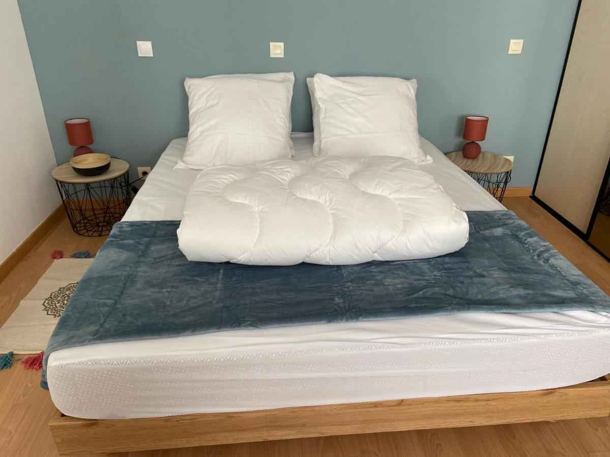 Maison De Village Avec Jardin 15mn Des Plages, Wifi, 2 Chambres, Jardin